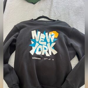 lululemon athletica NWOT New York exclusive crewneck